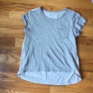 Girls 7-8 Gray Tee Shirt With Flower Lace Back